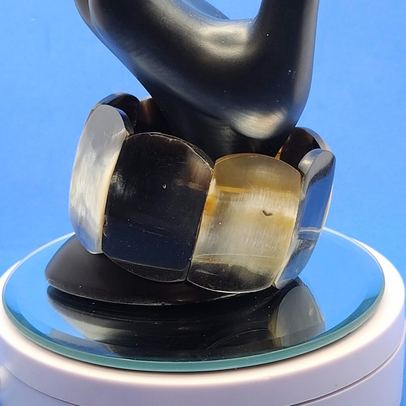 NEW Natural Dark Genuine Buffalo Horn Stretch Bracelet - Picture 1 of 6
